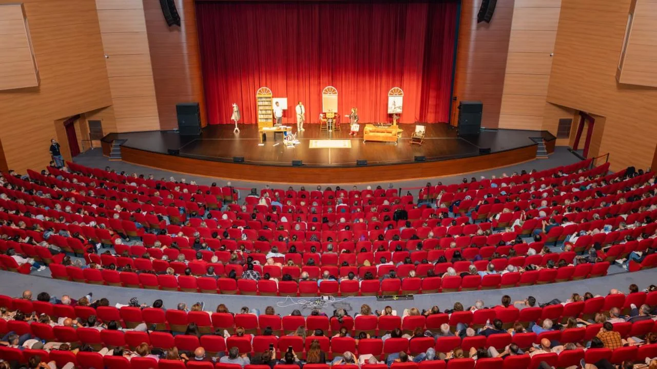 5. Yenişehir Komedi Oyunları Festivali binlerce sanatseveri ağırladı