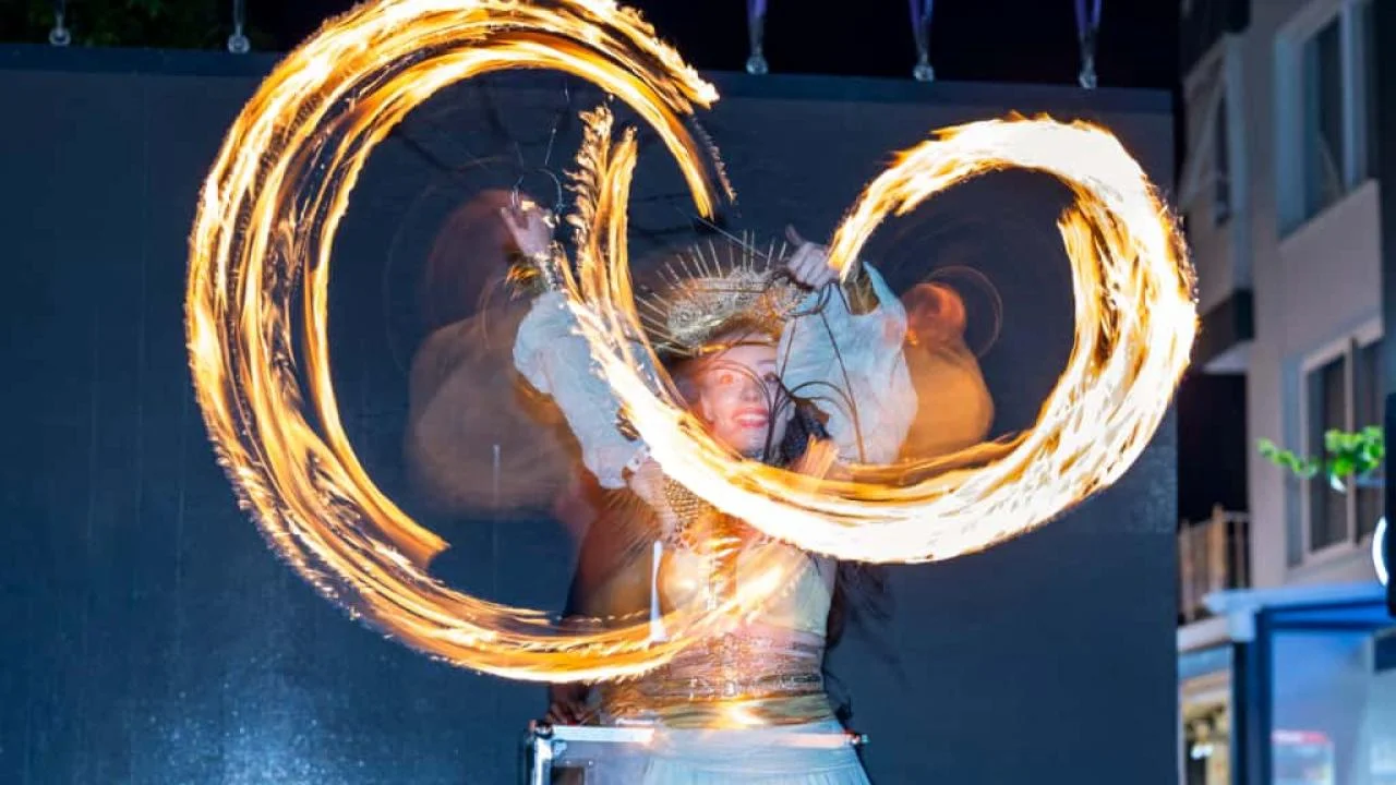 Kushimoto Sokak Sanatçıları Festivali bu yıl da on binlerce kişiyi ağırladı