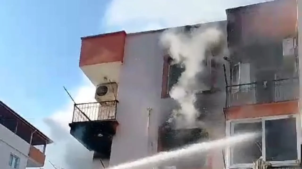 Parkta rutin sulama yangın söndürme operasyonuna dönüştü