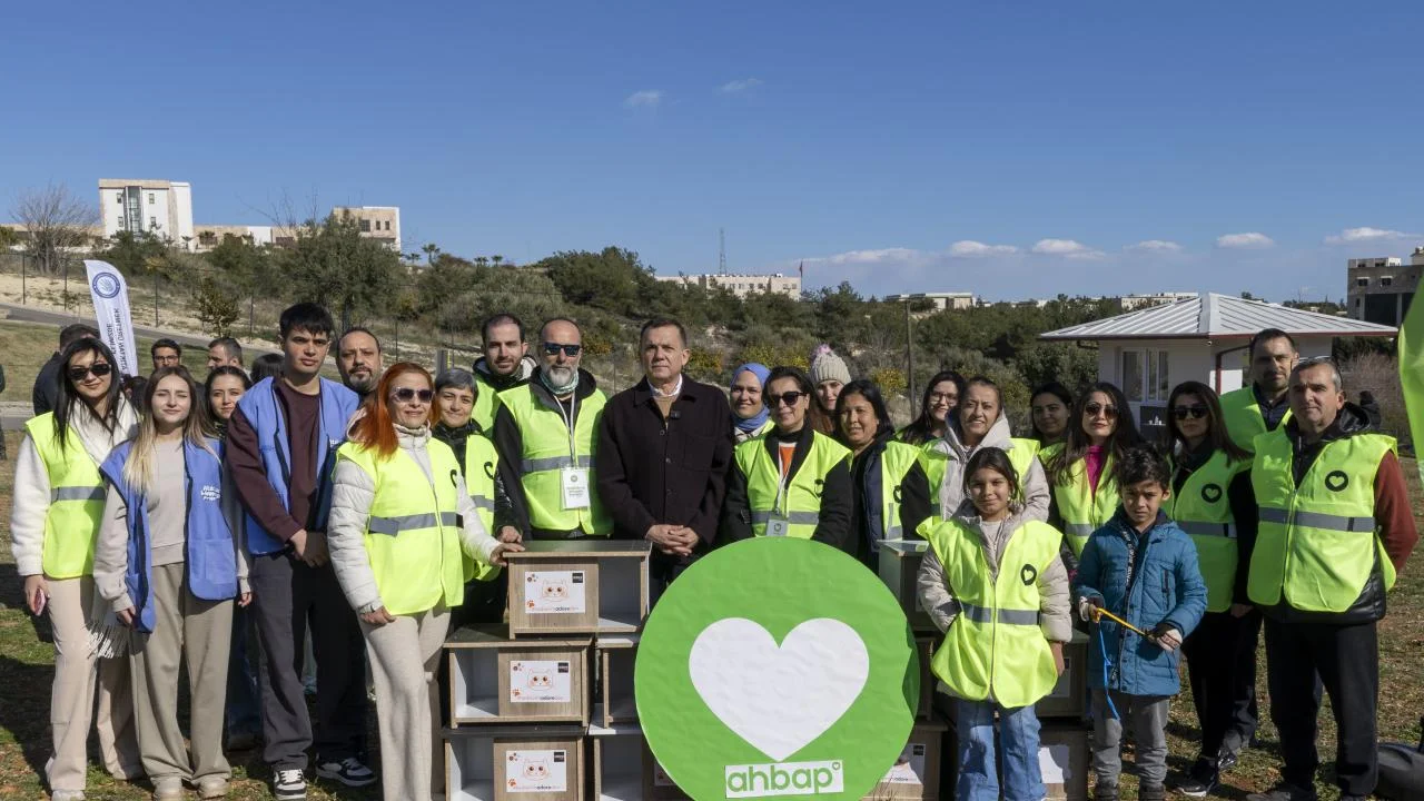Yenişehir Belediyesi ve Ahbap Derneği hayvanlar için iş birliği yaptı