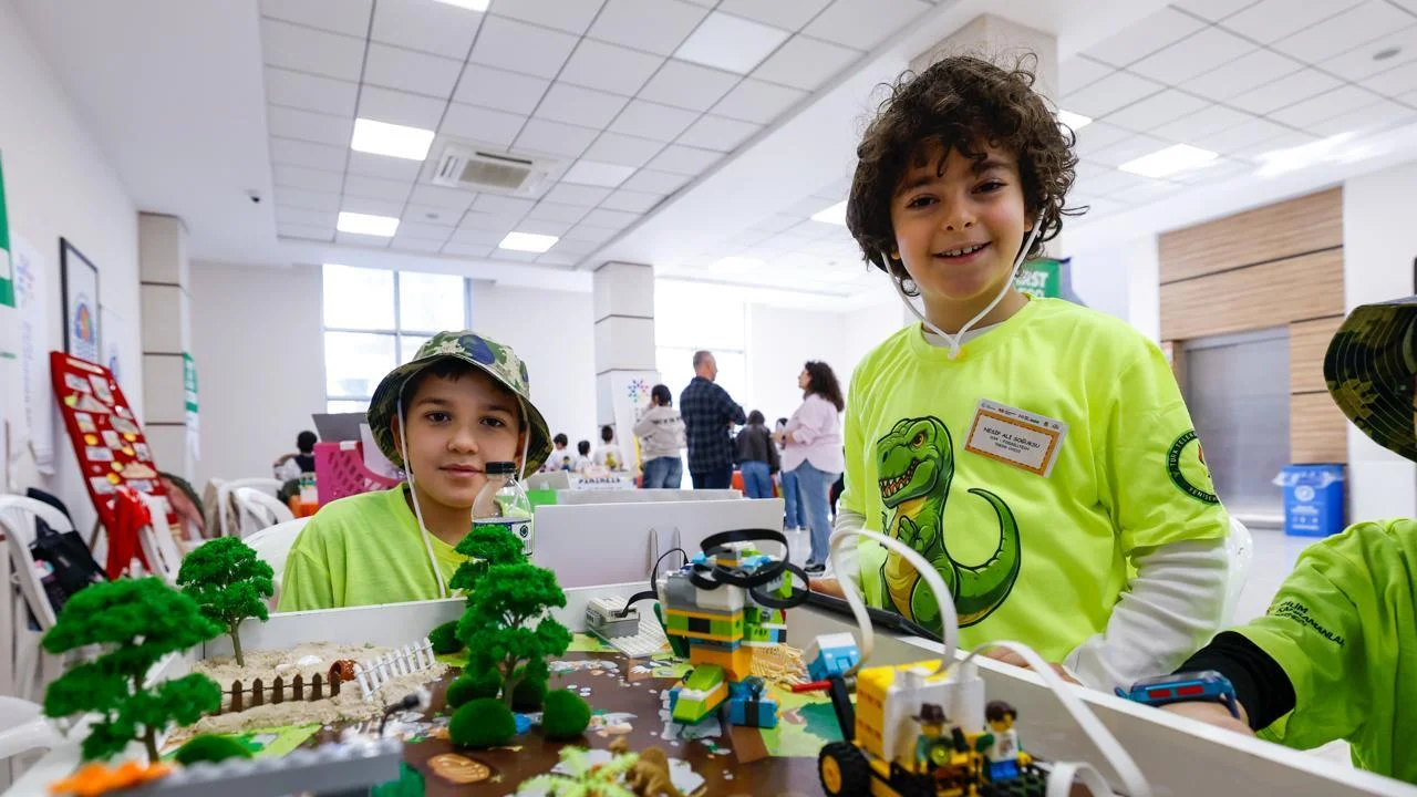 Minik Bilim Kahramanları Yenişehir’de Buluştu