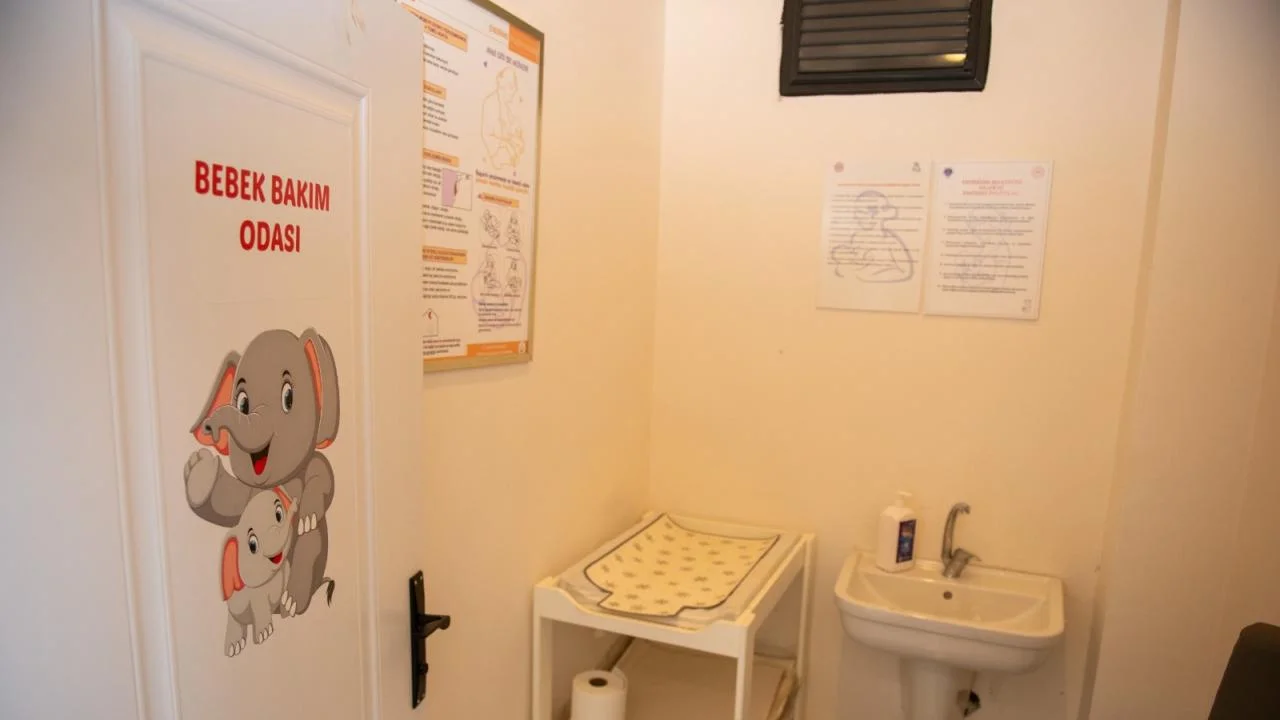 Yenişehir Belediyesi Akademi Binasına “Bebek Dostu Bina” Onayı