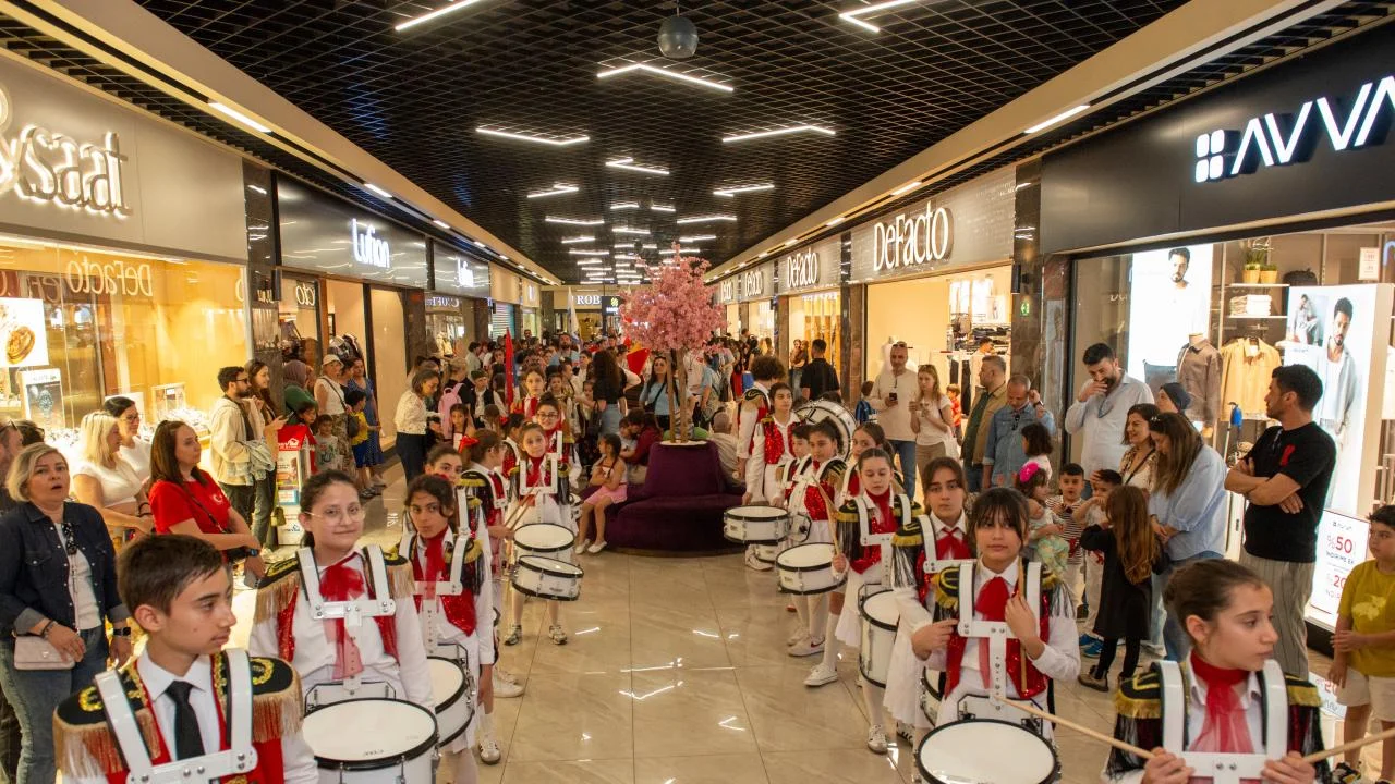 Yenişehir Belediyesi 7 ülkeden çocukları Mersin’de buluşturdu