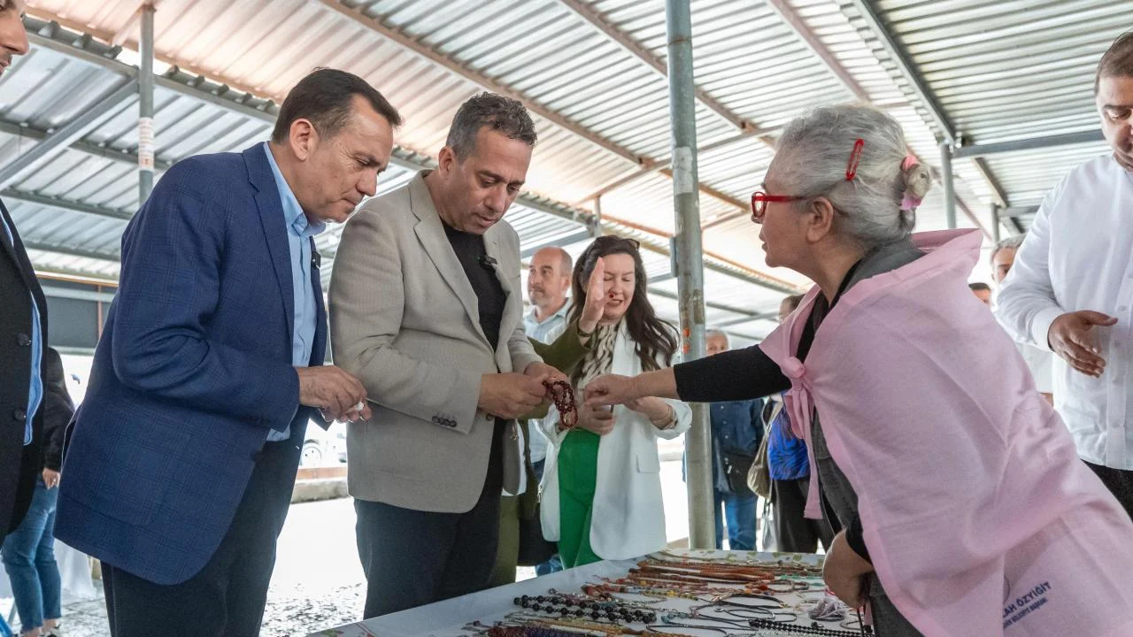 Başkan Özyiğit, Ali Mahir Başarır ve Berkay Gezgin’le birlikte kadınlarla buluştu