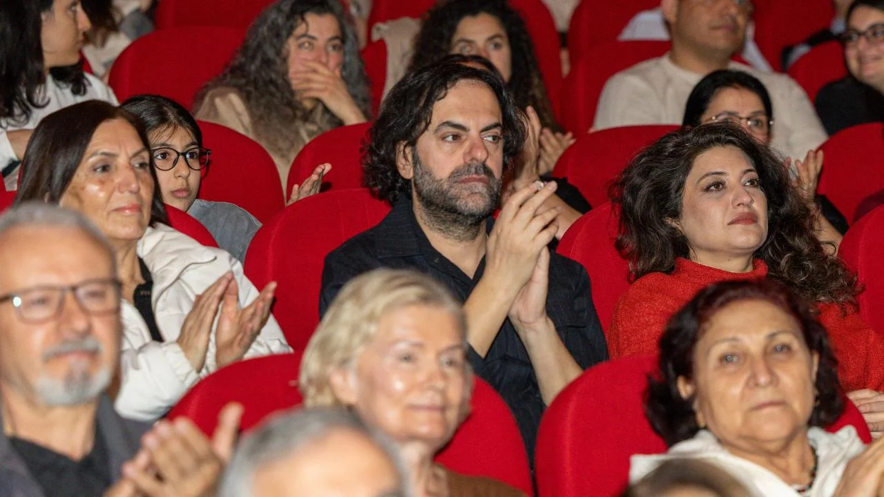 Sunay Akın'dan Yenişehir'e tam not