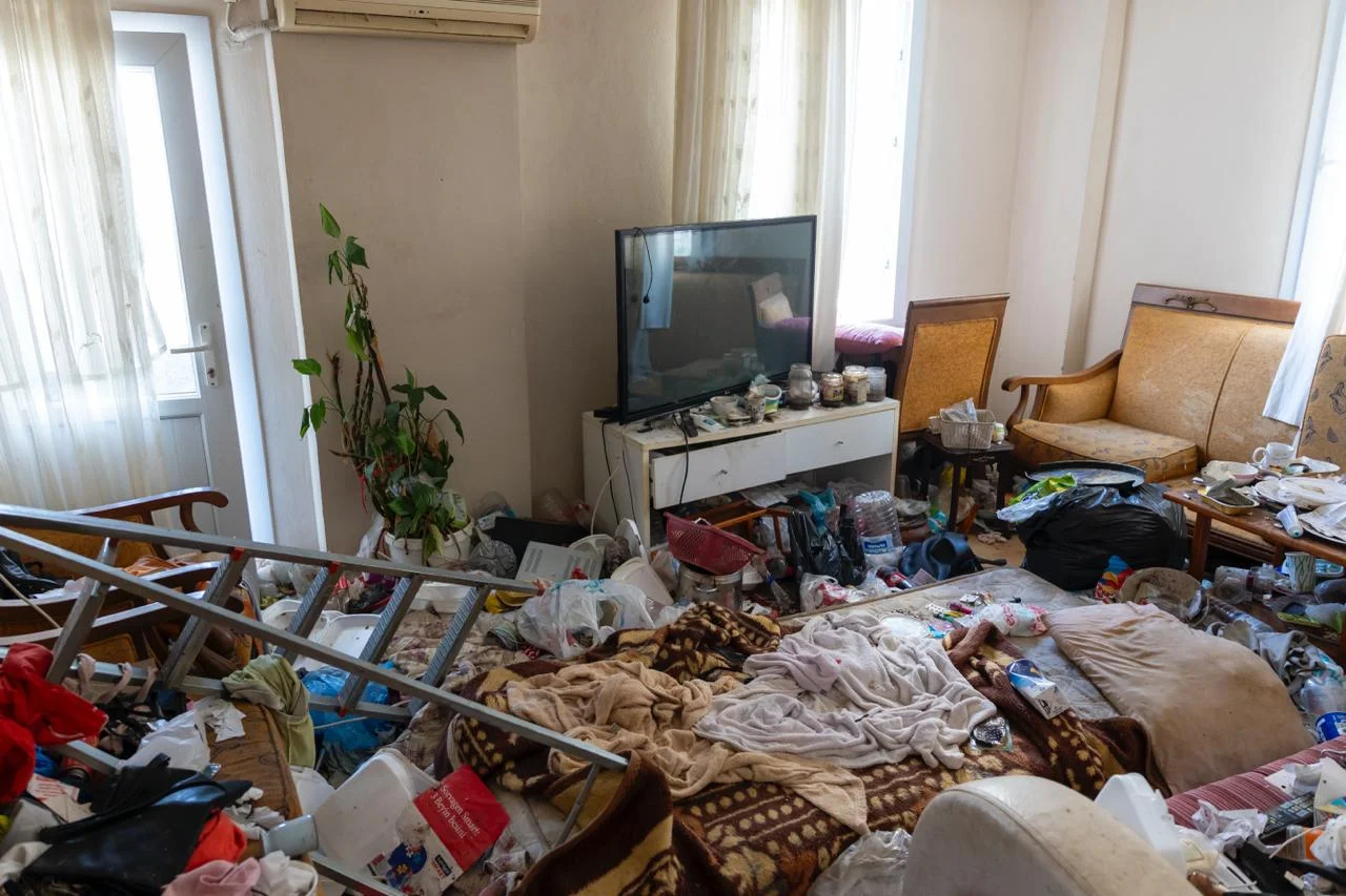 Çöp evden 5 kamyon atık çıkarıldı